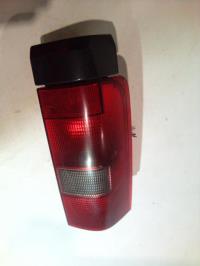 Fanale posteriore principale sinistro (luci)