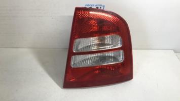 Fanale posteriore principale destro (luci)