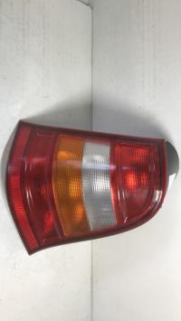 Fanale posteriore principale sinistro (luci)