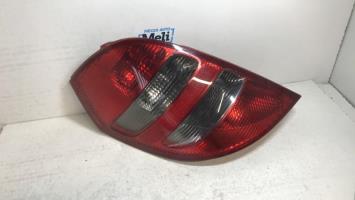 Fanale posteriore principale sinistro (luci)