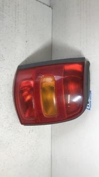 Fanale posteriore principale sinistro (luci)