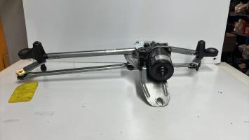 Moteur essuie glace avant