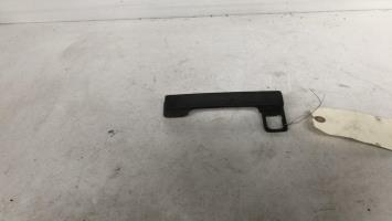 Poignee porte avant gauche
