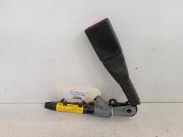 Attache ceinture avant gauche