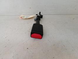 Attache ceinture avant droit