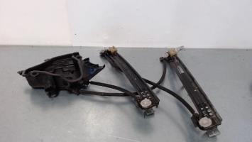 Mecanisme de leve vitre electrique avant gauche
