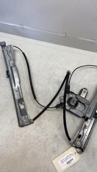 Mecanisme de leve vitre electrique avant gauche