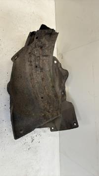 Pare boue avant gauche