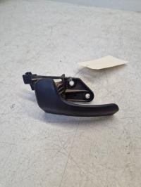 Poignee interieur avant gauche