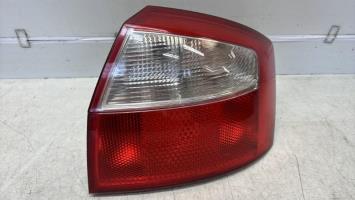 Feu arriere principal droit (feux)