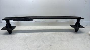 Renfort pare choc avant (traverse)