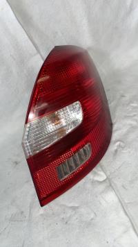 Fanale posteriore principale destro (luci)