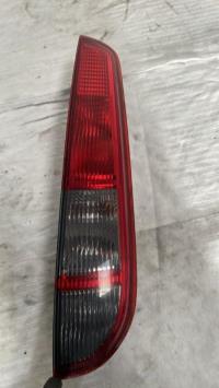 Fanale posteriore principale destro (luci)