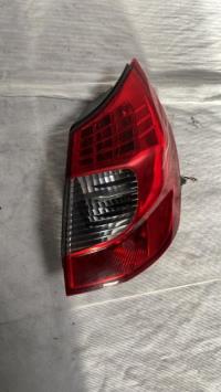 Fanale posteriore principale destro (luci)