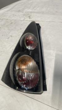 Fanale posteriore principale sinistro (luci)
