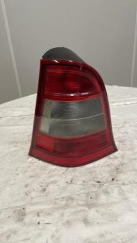 Fanale posteriore principale sinistro (luci)