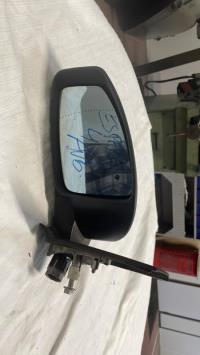 Retrovisor izquierdo