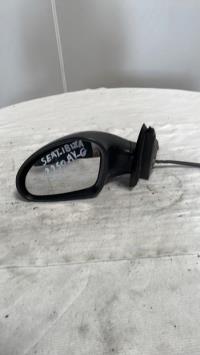 Retrovisor izquierdo