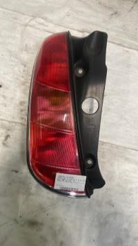 Fanale posteriore principale sinistro (luci)