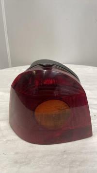 Fanale posteriore principale sinistro (luci)