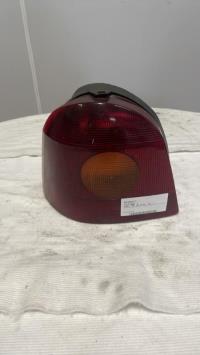 Fanale posteriore principale sinistro (luci)