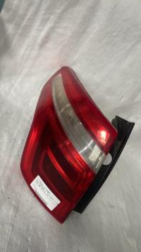 Fanale posteriore principale sinistro (luci)