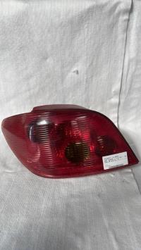 Fanale posteriore principale sinistro (luci)