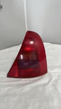 Fanale posteriore principale destro (luci)