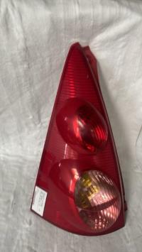Fanale posteriore principale sinistro (luci)