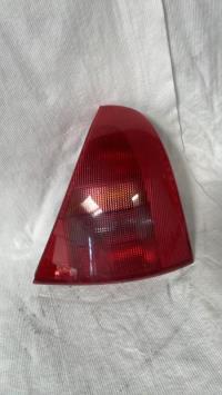 Fanale posteriore principale destro (luci)