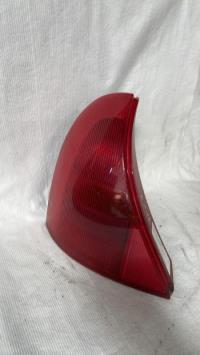 Fanale posteriore principale sinistro (luci)