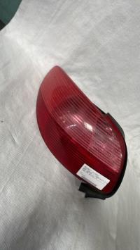 Fanale posteriore principale sinistro (luci)