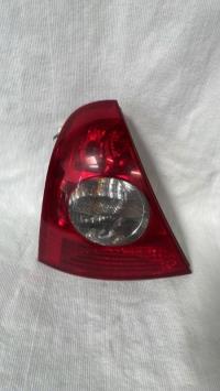 Fanale posteriore principale sinistro (luci)