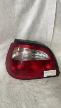 Fanale posteriore principale sinistro (luci)