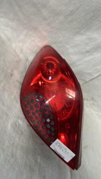 Fanale posteriore principale sinistro (luci)