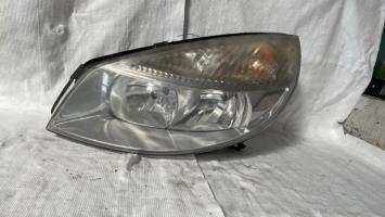 Gruppo ottico anteriore principale sinistro (luci)(faro)