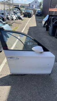 Porte avant droit