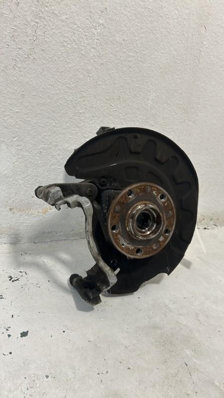 Moyeu avant droit VOLKSWAGEN GOLF 7  - 1