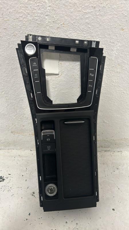 Console central (interieur plastique) VOLKSWAGEN GOLF 7  - 1