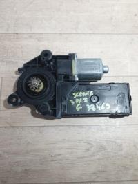 Moteur leve vitre avant gauche