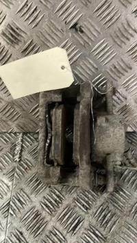 Etrier avant gauche (freinage)