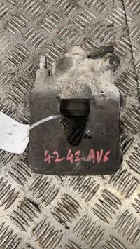 Etrier avant gauche (freinage)