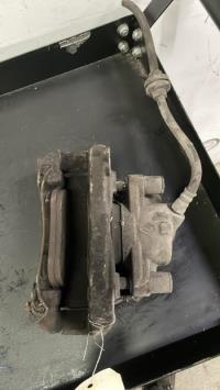 Etrier avant gauche (freinage)