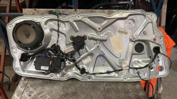 Leve vitre electrique avant droit