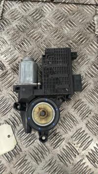 Moteur leve vitre avant gauche