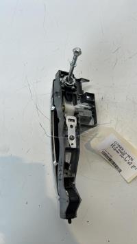 Poignee porte avant gauche