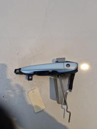 Poignee porte avant gauche