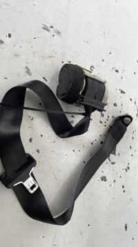 Ceinture arriere droit
