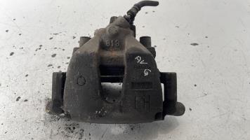 Etrier avant gauche (freinage)