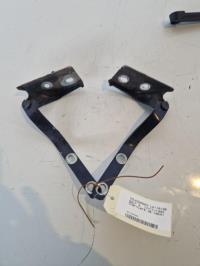 Charniere de capot